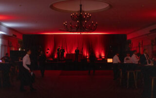 Montaje profesional para evento MICE en el salón de Hacienda Azahares.